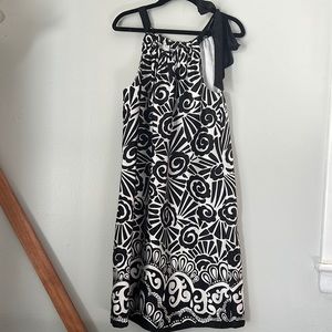 White House Black Market Tie Silk Paisley Above Knee Length Dress size 4